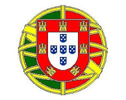 Na junção das duas cores estão sobrepostos a esfera armilar e o escudo português. Viajando No Tempo E No Espaco