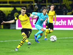 Sc freiburg vs borussia dortmund / resumen video goles. Borussia Dortmund 2 0 Freiburg Report Ratings Reaction As Bvb Extend Lead At The Top 90min