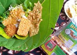 Simpan ke bagian favorit tersimpan di bagian favorit. Resep Pecel Pincuk Godong Jati Khas Ponorogo Enak Resep Enak Plus Sehat