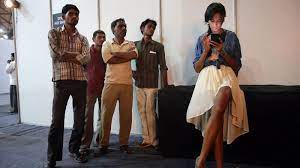 Bumble, which requires women to make the first move, announced wednesday plans to launch in india later this year. How Priyanka Chopra Backed Dating App Bumble Is Winning India Quartz India