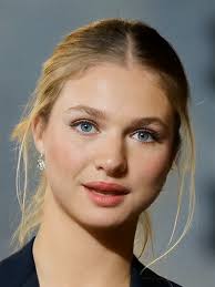 La Princesa Leonor Se Declara Lesbiana