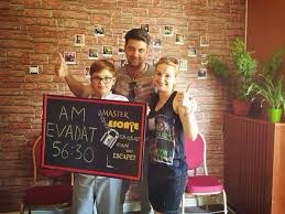 Este ministrul culturii și identității naționale în guvernul orban, din 4 noiembrie 2019. Master Escape Familia Gheorghiu A Evadat Din Mystery Facebook