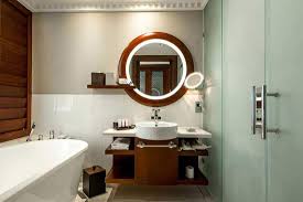 You will be entertained by the content of this article because it will be very helpful to you to choose the best mirror design for your bathroom. 43 Bathroom Mirror Decorating Ideas Home Decor Bliss