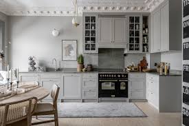 14 kitchens with modern light grey kitchen cabinets - COCO LAPINE DESIGN