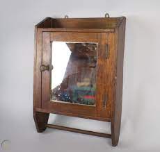 25 h x 16.5x 5.5 w. Antique Vtg Wood Medicine Bathroom Medicine Cabinet Mirror W Towel Rack 1790466234