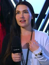 Cristal Cox's Instagram, Twitter & Facebook