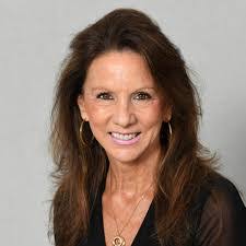 Lori Whitman's Instagram, Twitter & Facebook