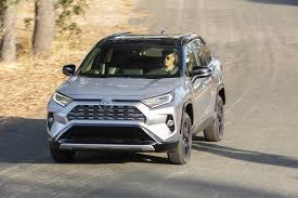 Like the outback, the crosstrek is an ordinary car that gets a raised ride height and plastic b. Hybrid Compact Crossover Shakedown 2019 Toyota Rav4 Vs 2019 Nissan Rogue Vs 2019 Subaru Crosstrek Top Speed