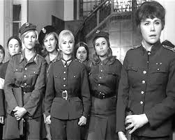 .oprocz tego ,że wspaniała komedia znakomita obsada to zauważcie proszę jak tańczą. Rzeczpospolita Babska