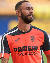 He has been professionally playing football since 2006. Miguel Layun