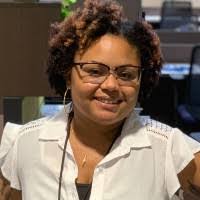 Ashley Charette's Instagram, Twitter & Facebook