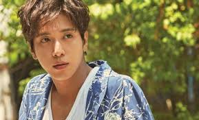 Jung Yong Hwa Age Height Net Worth Wife Married Cnblue Yonghwa Cnblue Jung Yong Hwa