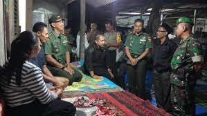 Ma'ruf amin beserta panglima tni marsekal tni hadi tjahjanto dan kapolri jenderal listyo sigit prabowo saat acara hut bhayangkara di istana negara, jakarta, kamis 1 juli 2021. Ini Deretan Apresiasi Untuk Lalu Muhammad Zohri Indosport