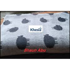 Selimut tebal dengan berbagai bahan akan anda temukan di pasaran, semuanya terlihat menarik untuk dibeli. Ready Stok Selimut Bulu Tebal Dewasa Motif Leopard Kotak Love Dan Lainnya Bahan Halus Lembut Shopee Indonesia