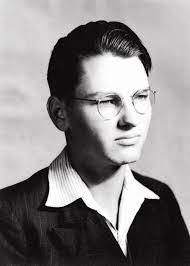 Andrew Evers's Instagram, Twitter & Facebook