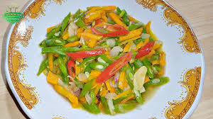 Tambahkan cabai kering, sedikit cuka, daun bawang, dan sayur sawi putih. Dijamin Suka Resep Tumis Buncis Wortel Ini Simple Enak Youtube