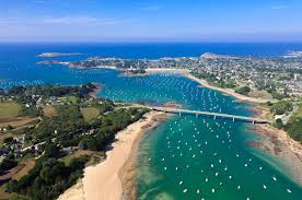 Locations mobil homes roulottes, chalets. Camping Emeraude 5 Etoiles Saint Briac Sur Mer Toocamp