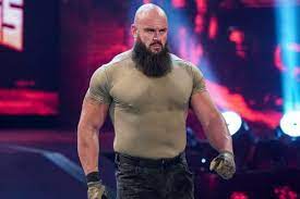 Braun strowman in an instagram selfie as seen in september 2017 (braun strowman / instagram). Qwdo4rojmasbzm