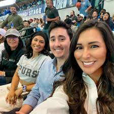 Vela Wood (@velawood) · Instagram 照片和视频