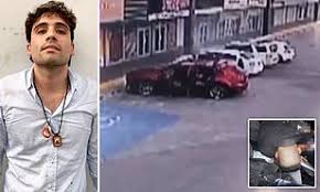 The son of imprisoned drug lord joaquin el chapo guzmán appears to have surrendered meekly to mexican security forces during a raid in the northern city of culiacán. Mexican Police Officer Who Arrested El Chapo S Son Is Assassinated In A Hail Of Bullets Daily Mail Online