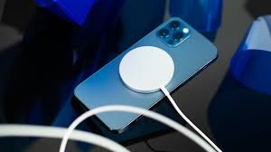 Get it as soon as tomorrow, jun 11. Iphone 13 Im Geruchte Check Schutzfolie Zeigt Kleinere Notch Nextpit