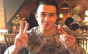 Utilize socialblade.com to check your instagram stats and instagram followers while tracking your socialblade is a premiere instagram community where you can chat with other instagram users. Dad Crush Monday Aaron Aziz Mummyfique