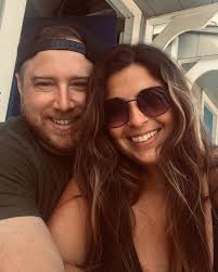 Julie Barton (@juliebarton) • Instagram photos and videos