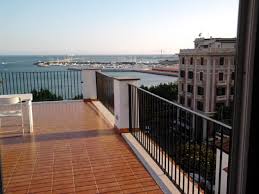 Posto auto sotto casa in garage privato. Bellissimo App To Con Terrazzo Panoramico Centro Storico 77 Mq Annunci Salerno