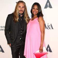 Zoe saldana with marco perego and their children. Zoe Saldana Starportrat News Bilder Gala De