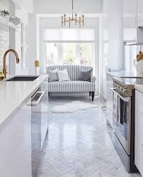 dv kitchens and baths