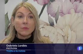 Colaboración en informativos televisión española en Aragón .