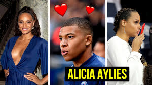 Kylian mbappé is going to stay at psg, he told l'equipe. Kylian Mbappe Girlfriend Alicia Aylies 2020 Who Is Alicia Aylies Youtube