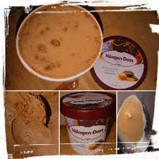 Two of our signature ice cream flavours in one tub, entwined with silky smooth chocolate sauce and crunchy chocolate shards. Haagen Dazs Zuckerwelt Im Test