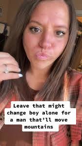 Shelvie Rose's Instagram, Twitter & Facebook