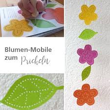 Prickel Blumen Mobile Bastelbogen Mit Blumen Und Blattern Zum Prickeln Ergibt Ein Schones Blume Mobil Blumen Basteln Aus Papier Mobile Basteln Mit Kindern
