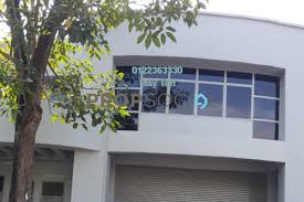 The city is located very strategically between petaling jaya and klang where it is joined by several major roads like the federal highway and the kesas expressway that comes in from the southern part of the klang valley. Factory For Rent In Hicom Glenmarie Industrial Park Shah Alam By May Tan Propsocial
