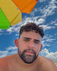 Moises Leon (@moisesvermilion) • Instagram photos and videos