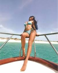 That is the reason why she has moved to new york for the summer. Kardashian Jenners Kylie Jenner Is Having A Yacht Girl Summer