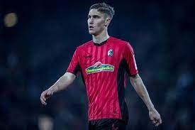 Roland sallai (born 22 may 1997) is a hungarian professional footballer who plays for german club sc freiburg and the hungary national team.1. Roland Sallai Roland Sallai Sc Freiburg