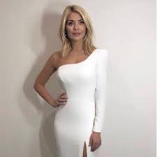 This morning fans horrified as josie gibson milks a horse live on tv. Holly Willoughby In Sassi Holford Dancing On Ice Jan 2018