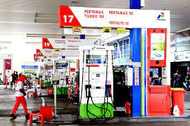 Selain dexlite, pertamina juga menyediakan pertamina dex. Pertamina Lowers Prices Of Pertamax Dex Variants Business The Jakarta Post