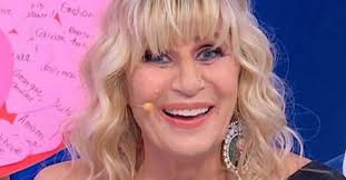 Gemma official page uomini e donne over pagina ufficiale curata direttamente da gemma. Ued Gemma Galgani In Costume And Breathtaking The Lady Shows Herself Like This Pledge Times