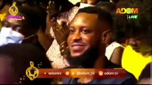 Doris Adjei sends a very great message across. To vote for her, dial  *713*208# and follow the prompt. #adomtvnsoromma4 #Yerehyeren