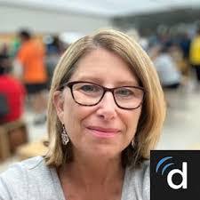 Karen Canniff's Instagram, Twitter & Facebook