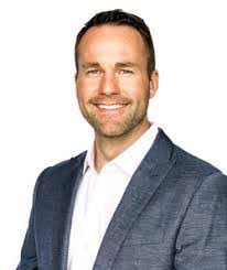 Jennifer Brazelton's Instagram, Twitter & Facebook