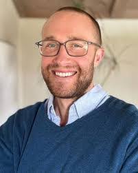 Rebecca Bergen's Instagram, Twitter & Facebook