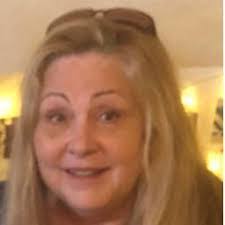 Suzanne Johnson's Instagram, Twitter & Facebook