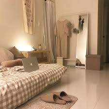 make my room by little rooms on instagram 淡い色でまとめられた大人テイストなお部屋 ギンガムチェックの布団カバーがキュート silve 寝室インテリアのアイデア ベッドルームのアイデア インテリア 家具