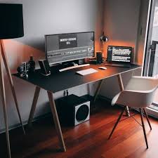 Laptop Reisen Arbeiten Decoracao De Casa Interiores Decoracao Quarto Gamer