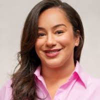 Suzanne Tatum's Instagram, Twitter & Facebook